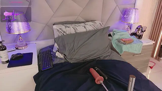 SussyRoss live sex cam