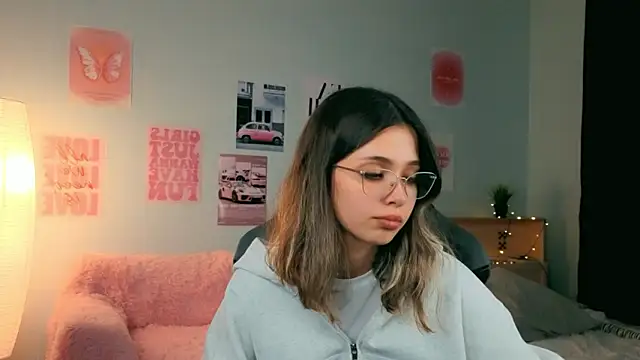 dinnerwithflowers's cam snapshot