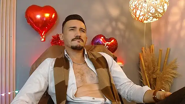 Reiko_85_ live sex cam