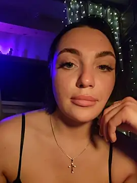 HotDevilGirl_'s cam snapshot