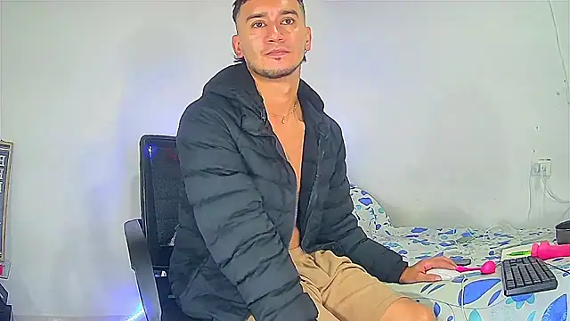 Kevin_Torres's cam snapshot