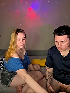 ToxyFoxyy's cam snapshot