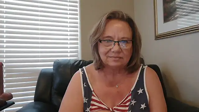 BustyAnnie's cam snapshot