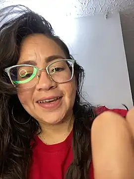 alisbloom's cam snapshot