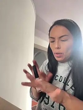 Emma_Sanz__'s cam snapshot