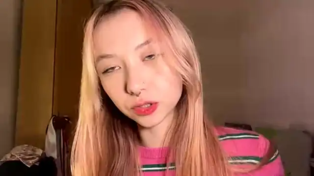 PinkTraible's cam snapshot