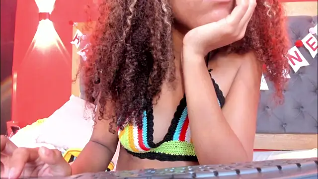 LunaBelluci's cam snapshot