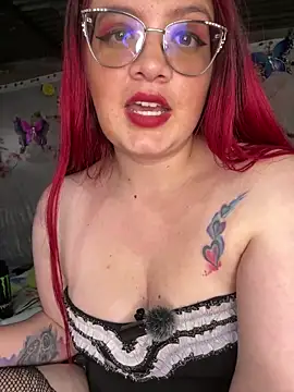 NinaGauther live sex cam