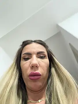 LoreennAny live sex cam