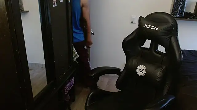 kv___xxx_'s cam snapshot