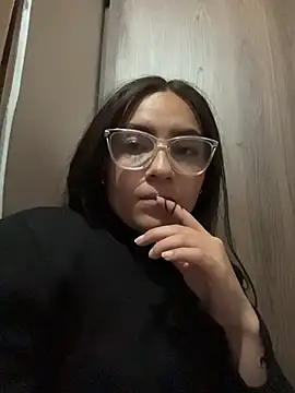 Alyha_Cortes's cam snapshot