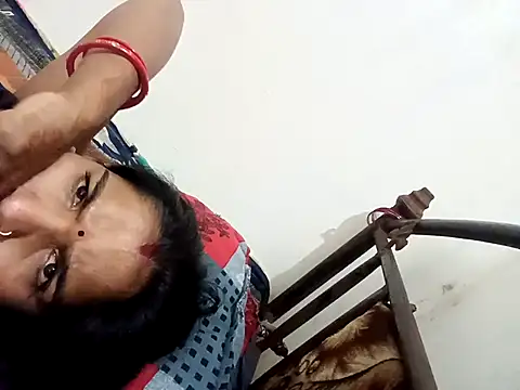 punamji_sexe's cam snapshot