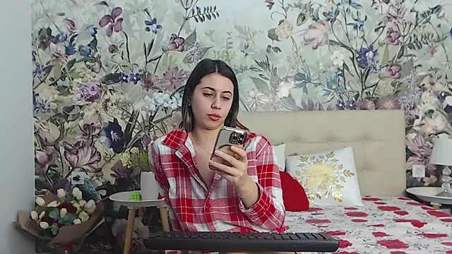 RoseDiamond06's cam snapshot