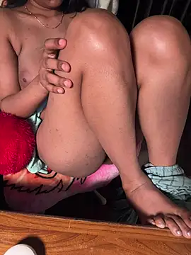 Lucky_Flora's cam snapshot