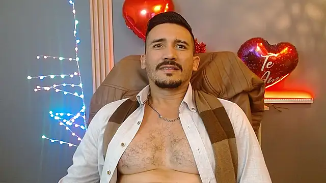 Reiko_85_ live sex cam