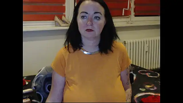 Alexie33 live sex cam