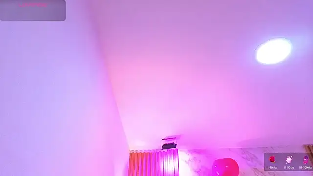 ashley__foxx_'s cam snapshot