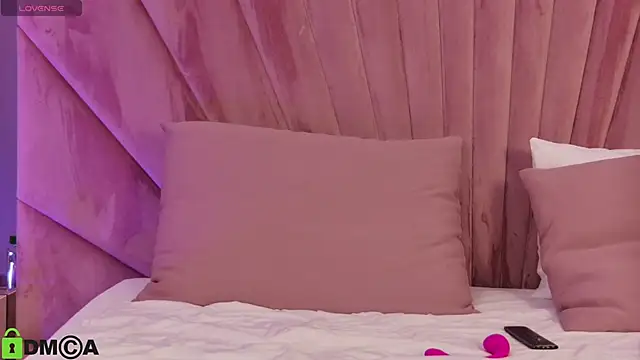 MilaHoneyy's cam snapshot