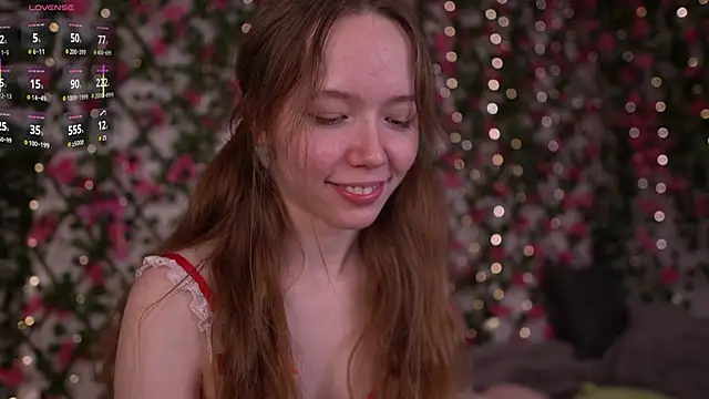 Petite_Polly's cam snapshot