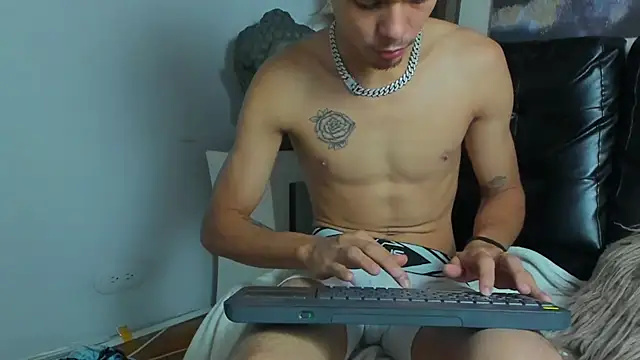 Davi_Ponce live sex cam