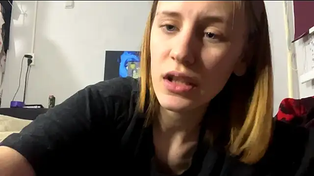 Sweety_Burger's cam snapshot