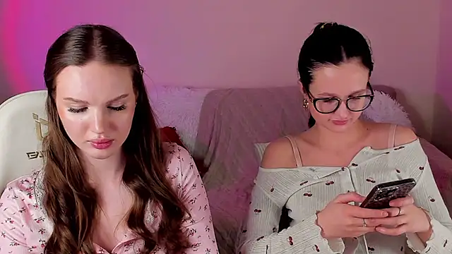 MishkaMe live sex cam