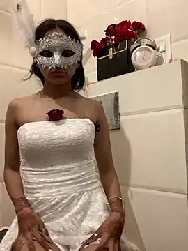 HEENA-STRIP's cam snapshot