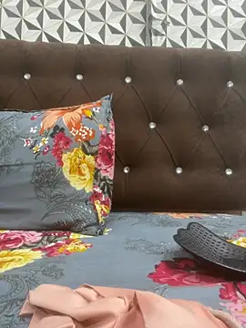 Heena_Sharma982's cam snapshot