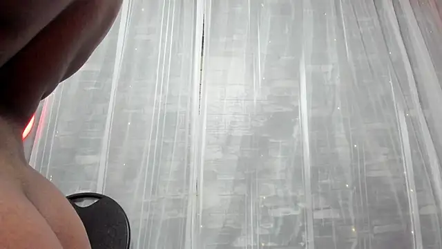 KatieGomez live sex cam