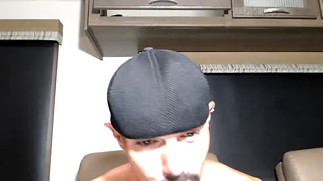 ThickD2C live sex cam