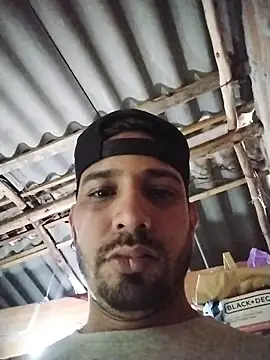 ashtoncooperr's cam snapshot