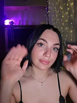 HotDevilGirl_'s cam snapshot