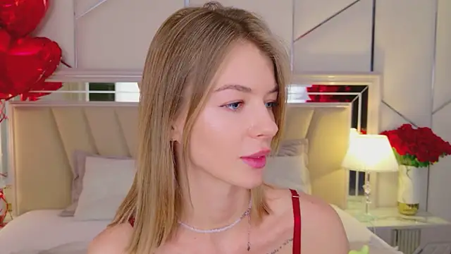 MeganMour live sex cam