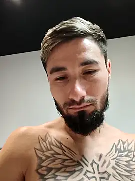 Negrila25 live sex cam