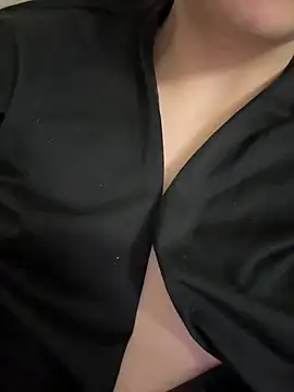 Pussyinpublic live sex cam