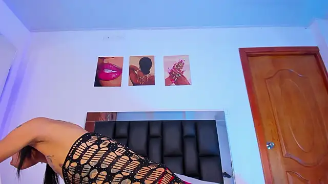 ValeryTs1 live sex cam