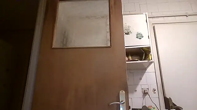 mariusica1@xh's cam snapshot