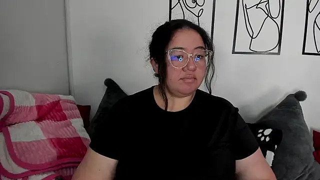 RubyPirsso18's cam snapshot