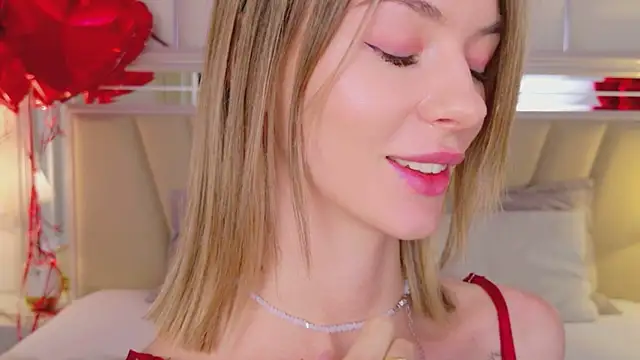 MeganMour live sex cam