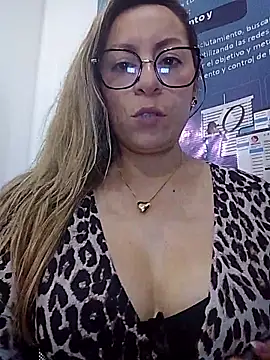 Katalina_S3xy's cam snapshot