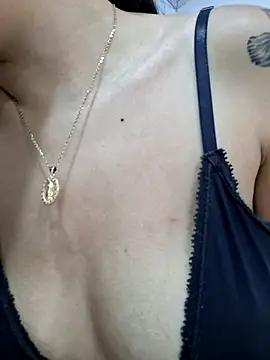 Ann_Onii's cam snapshot