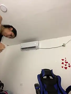 Nahomyy_1's cam snapshot