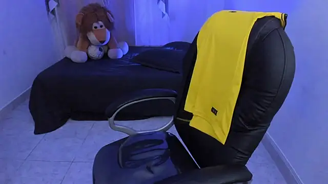 Aron_Boyy live sex cam