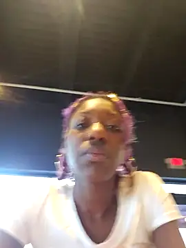 oliviaprettypussy live sex cam