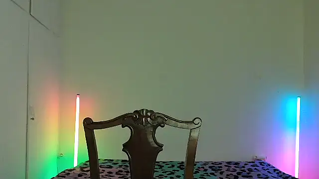 HoneyValentine live sex cam