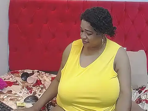 BustyQueenXXL's cam snapshot