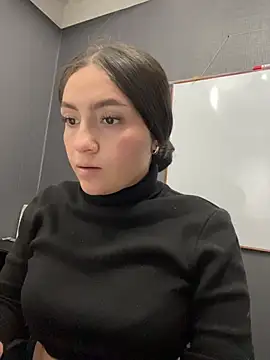 Alyha_Cortes's cam snapshot