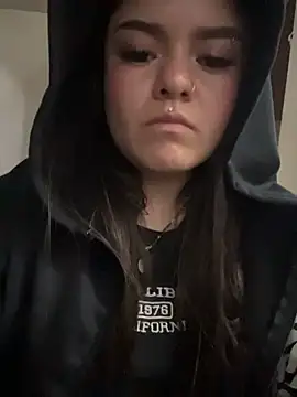 Camila_Duarte2's cam snapshot