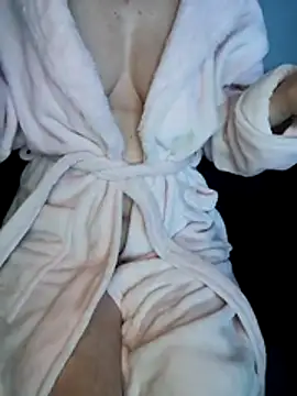 AkuManis live sex cam