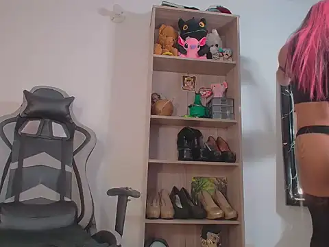 Danna_Bella666 live sex cam